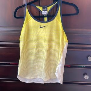 BNWT Nike Women's Sz Medium yellow, white, and navy tank. Tennis and pickelball!